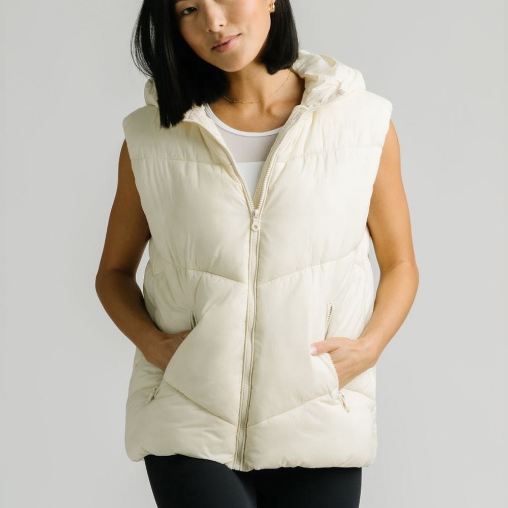 ZYIA Small Cream Puffer Vest
